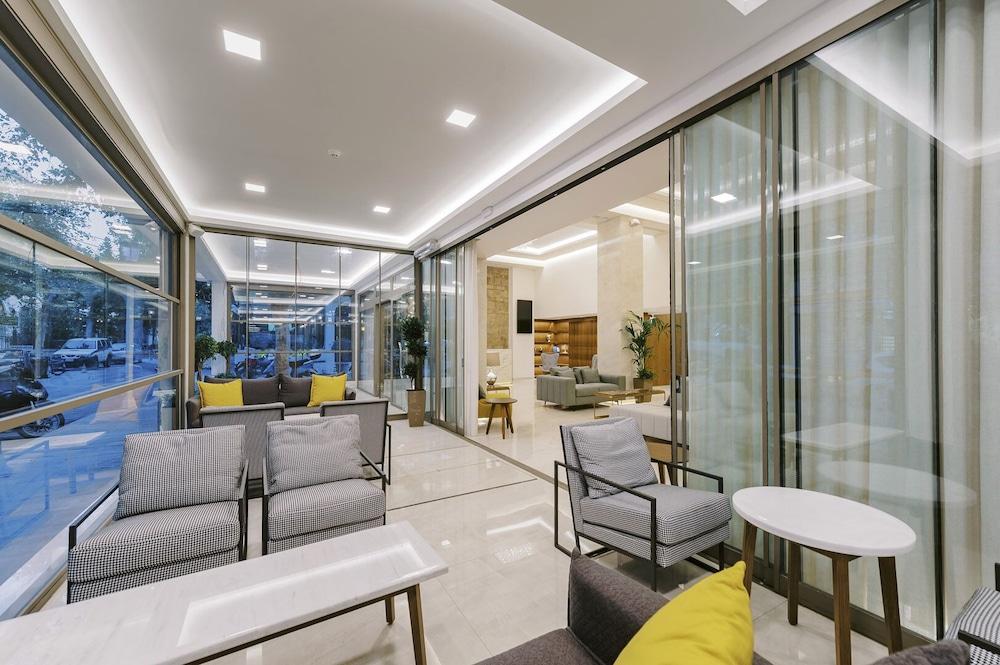 Acandia Hotel 4*